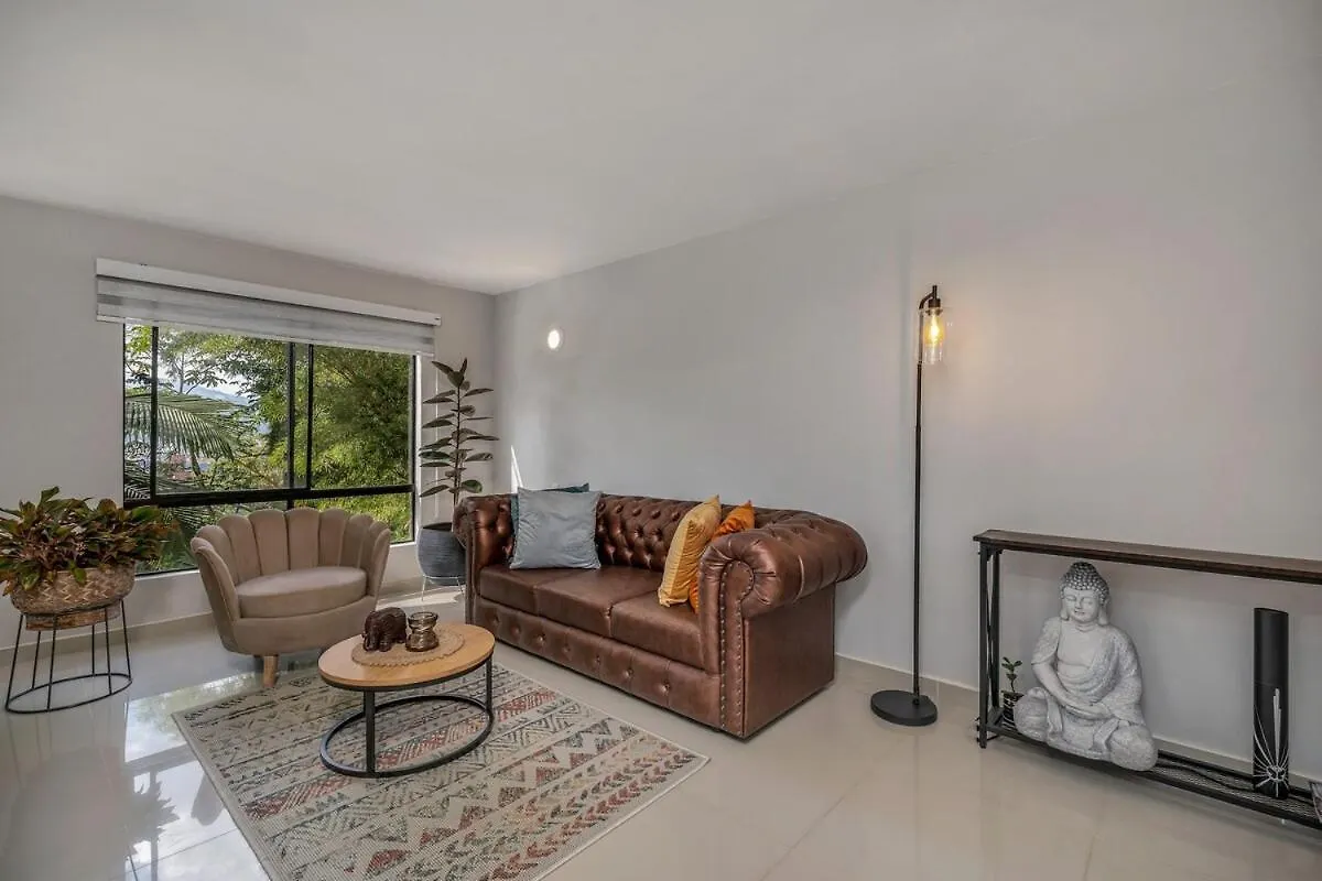 Maravilloso Apartamento En El Poblado Con Parqueadero Medellin