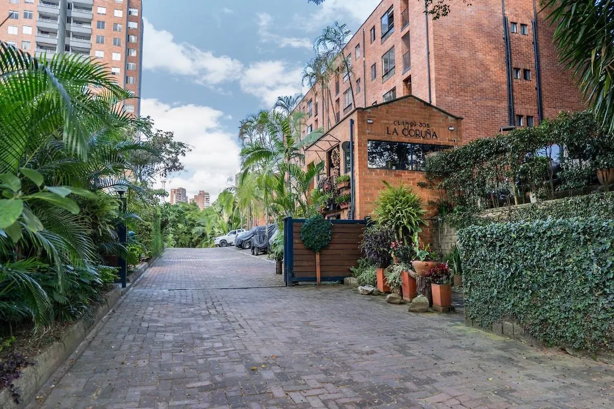 Maravilloso Apartamento En El Poblado Con Parqueadero Medellin Apartment
