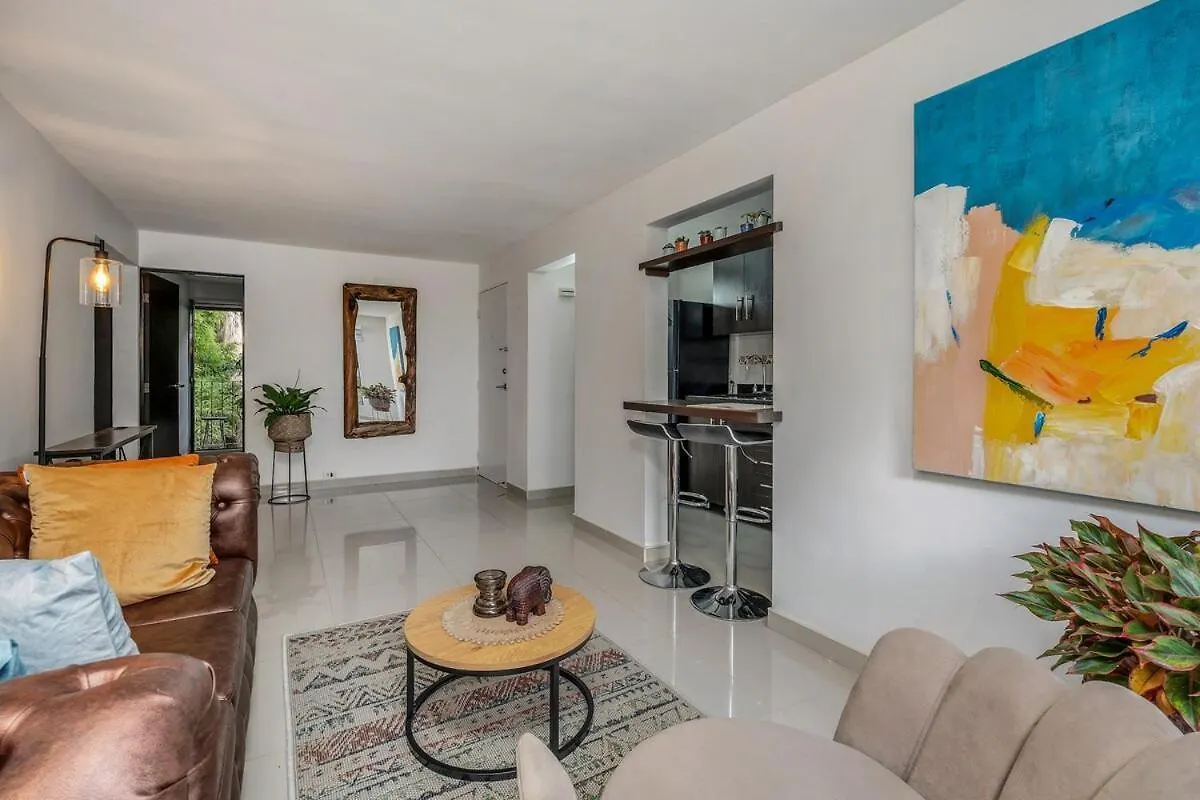 Maravilloso Apartamento En El Poblado Con Parqueadero Medellin Apartment